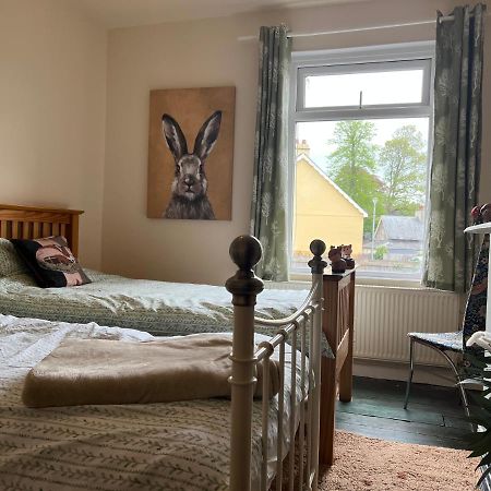 Brecon Town 3 Bedroom House Sleeps 6 Central Location Exterior photo