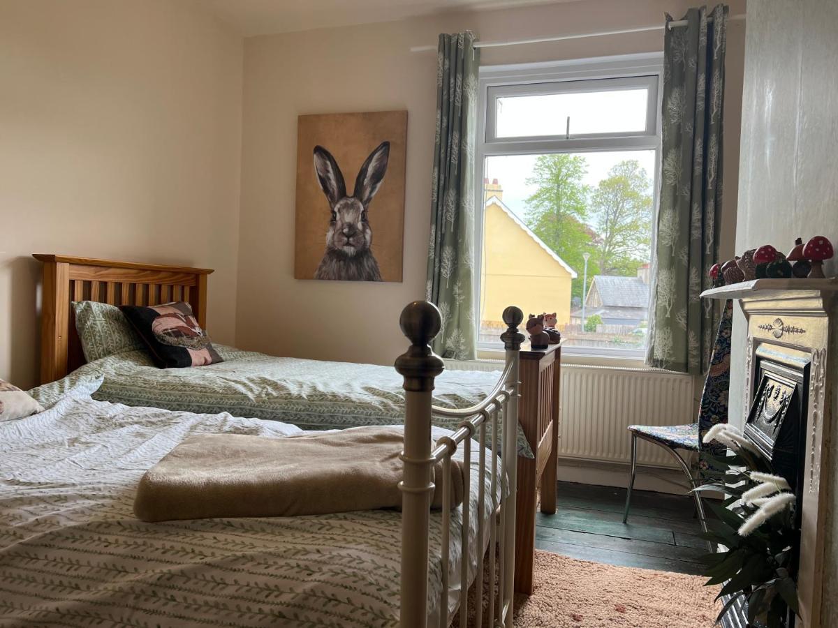 Brecon Town 3 Bedroom House Sleeps 6 Central Location Exterior photo